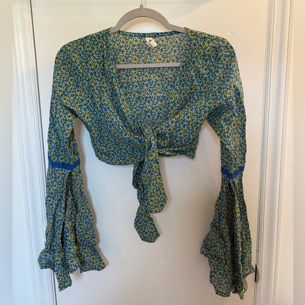 Valija Floral Tie-Front Blouse